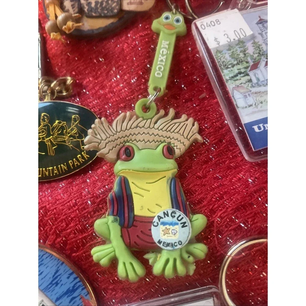 Vintage Souvenir Keychain Lot of 13 Oregon Grand Canyon Cancun Bourbon Street